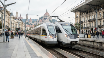 Viaje de 3 noches en tren y alojamiento a Barcelona con billetes de tren y hotel incluidos: análisis de opciones, costes y condiciones