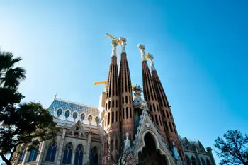 4-dagers helgetur til Barcelona med fly og overnatting inkludert: En oversikt over planlegging og praktiske forberedelser
