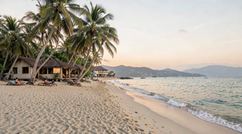 Phuket strandresort in 10 dagen: locatie aan het strand: een journalistieke vergelijking