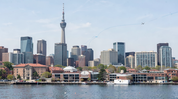 2-night weekend trip to Toronto with flights and accommodation included: A factual planning brief