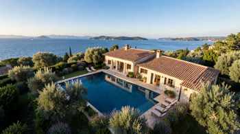 Location de vacances en Côte d'Azur avec piscine privée pour 7 nuits : guide analytique du marché