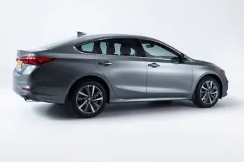 Automatic cars for sale: current offers for daily commuting and vehicle market analysis