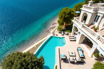 Réservez une villa avec accès direct à la plage à Nice pour 7 jours, incluant le linge de maison et les serviettes : Guide analytique du marché locatif niçois
