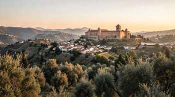 All-inclusive 9-day tour through Spain with flights: A Comprehensive Analysis of Itinerary Structures and Market Realities