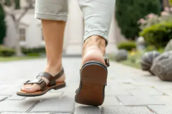 Comfortable sandals for mature women: A clinical perspective on selecting supportive footwear