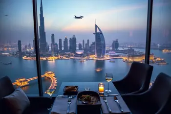 8 gecelik Dubai lüks kaçamağı; uçuşlar ve yemekler dahil: Kapsam ve planlama analizi