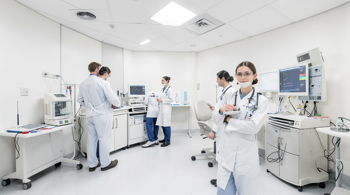 Trovare il miglior ospedale per l'artrite reumatoide: analisi dei criteri di selezione e dei centri di riferimento