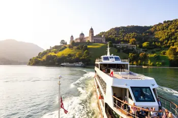 Folyami turizmus Kelet-Közép-Európában: Mini hajóutak Dunáról: kényelmes alternatíva