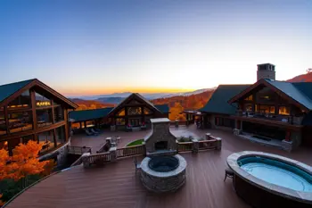 Blue Ridge Mountain Vacation Rentals and Lodge Getaways: A Comprehensive Report on Regional Tourism Infrastructure