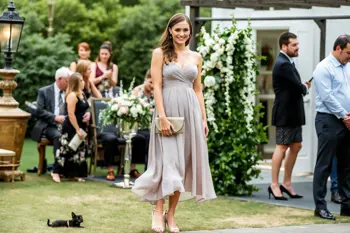 Elegant Midi Dresses to Wear to a Wedding: A Style and Etiquette Guide