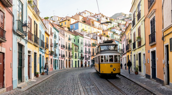 4-dagars semesterpaket till Lissabon med flyg och hotell för 2026: En analytisk guide för resplanering