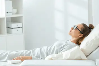 Ways to manage dry eyes at home: Clinical perspectives on symptom relief and ocular health maintenance
