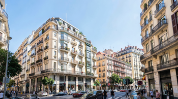 3-nætters flugt til Barcelona med fly og hotel inkluderet, ideelt til en weekendtur: En analyse af planlægning og logistik