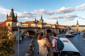 3-nætters flugt til Prag med fly og hotel inkluderet, ideelt til en weekendtur: En neutral gennemgang af priser, hoteller og praktiske forhold