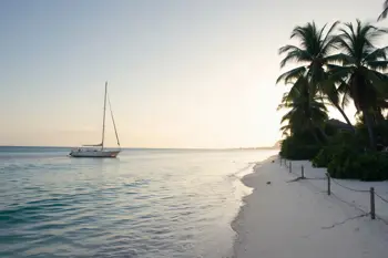 All-inclusive 4-night packages to Belize beaches: A factual comparison of coastal stays