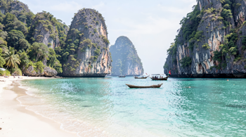 8-day Thailand tour with flight included: A comprehensive guide to itinerary planning and logistics