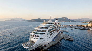 Croisière de 7 nuits au départ de Marseille vers la Corse avec pension complète : analyse des itinéraires et des prestations