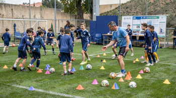 Curso entrenador UEFA C fútbol acreditado: análisis de requisitos, estructura y alcance