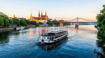 Wochenend-Kreuzfahrt ab Wien nach Budapest mit Vollpension: Was Reisende wissen sollten