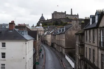 3-day weekend trip to Edinburgh with flights and accommodation included: an evidence-based planning guide