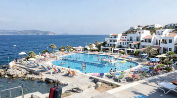 10-dagars all-inclusive Grekland-paket med flyg och boende inkluderat: en saklig genomgång av upplägg och villkor