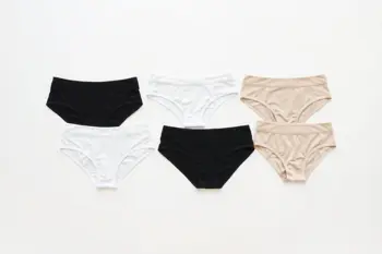 Minimalist Underwear: A Consumer's Analytical Guide to Fabrics, Styles, and Market Trends