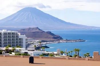 5 nachten halfpension-vakantie naar Tenerife inclusief vluchten: een feitelijke analyse van reisduur, kosten en aandachtspunten