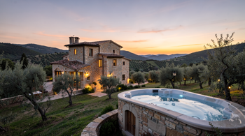 Villa romantica in Toscana per 7 notti con vasca idromassaggio privata: guida comparativa e criteri di scelta