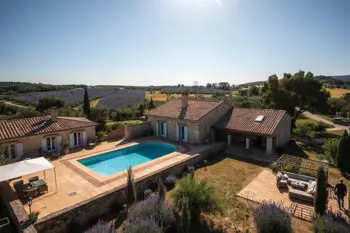 Gîte en Provence avec piscine privée pour 7 jours : guide analytique du marché locatif saisonnier