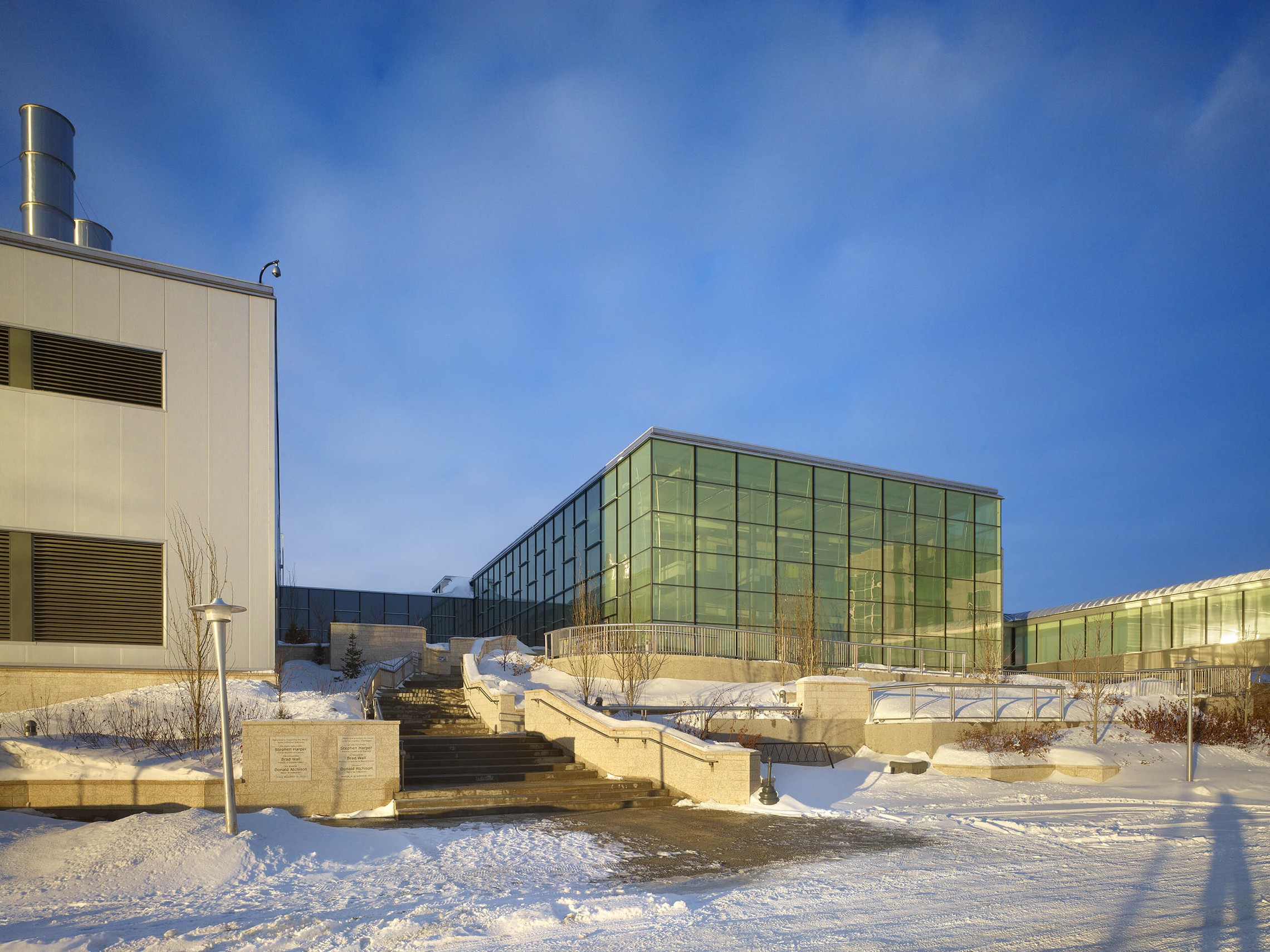 Uof S Containment Labs 24