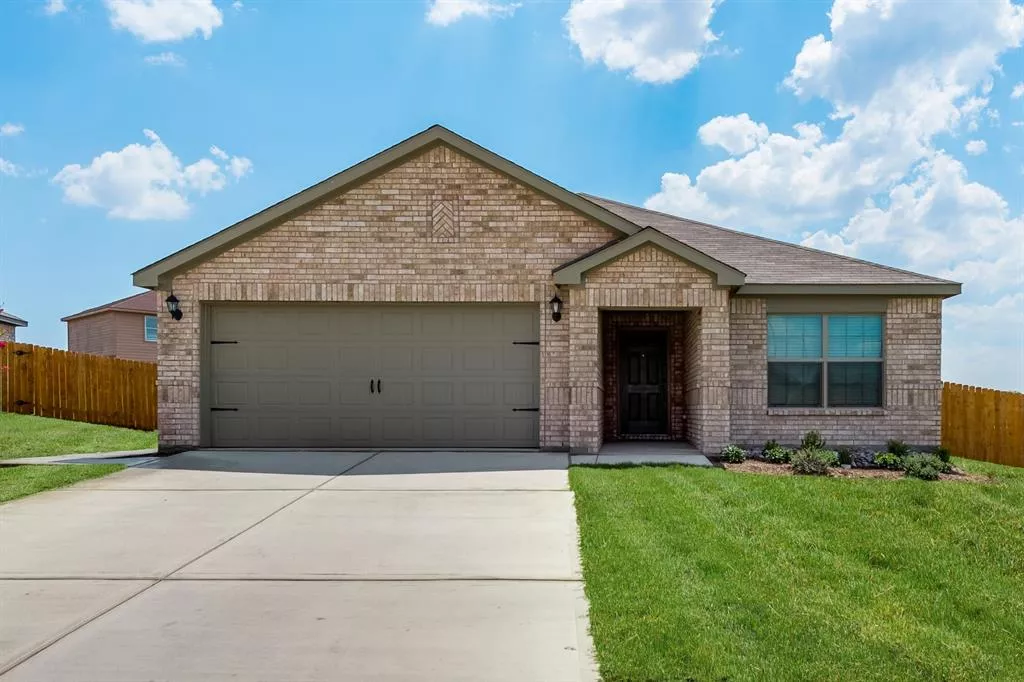 112 Banjo Trail, Newark, Texas 76071