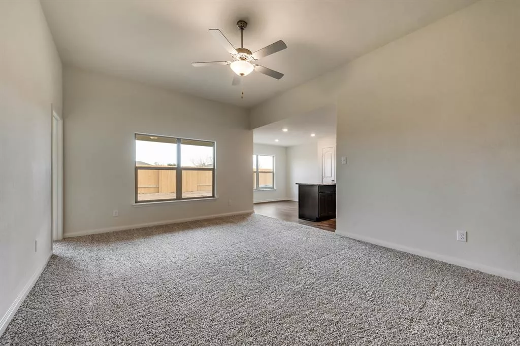 112 Banjo Trail, Newark, Texas 76071