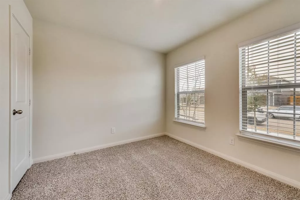 112 Banjo Trail, Newark, Texas 76071