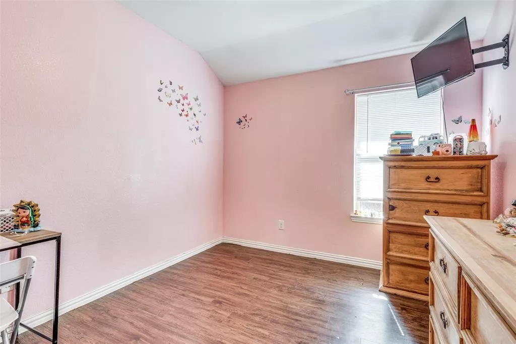 1240 E Fogg Street, Fort Worth, Texas 76115