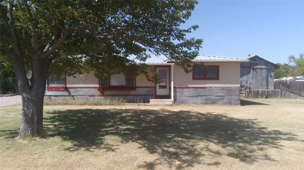 1409 Elizabeth Street, Stamford, Texas 79553