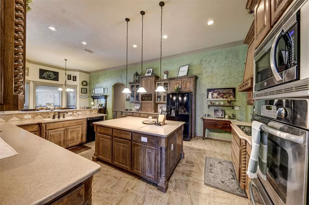 1762 County Road 4698 Boyd, Texas 76023