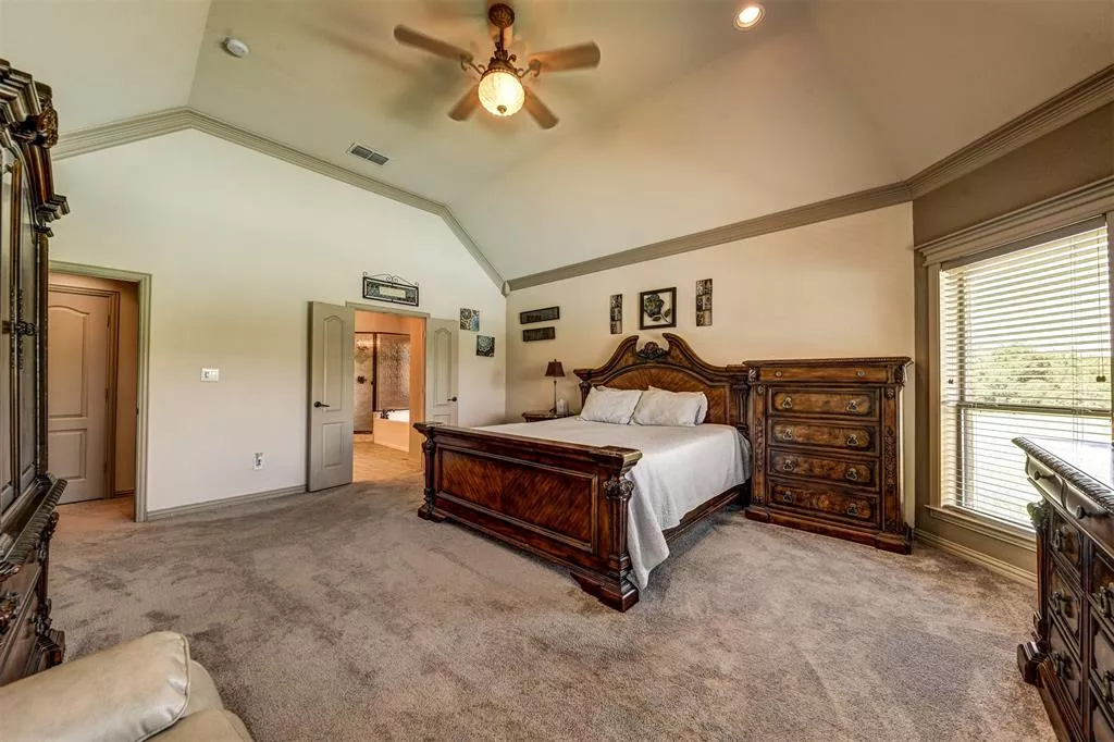 1762 County Road 4698 Boyd, Texas 76023