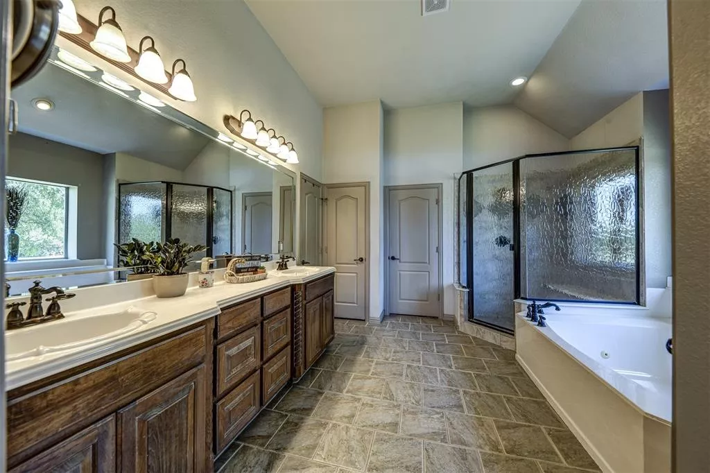 1762 County Road 4698 Boyd, Texas 76023