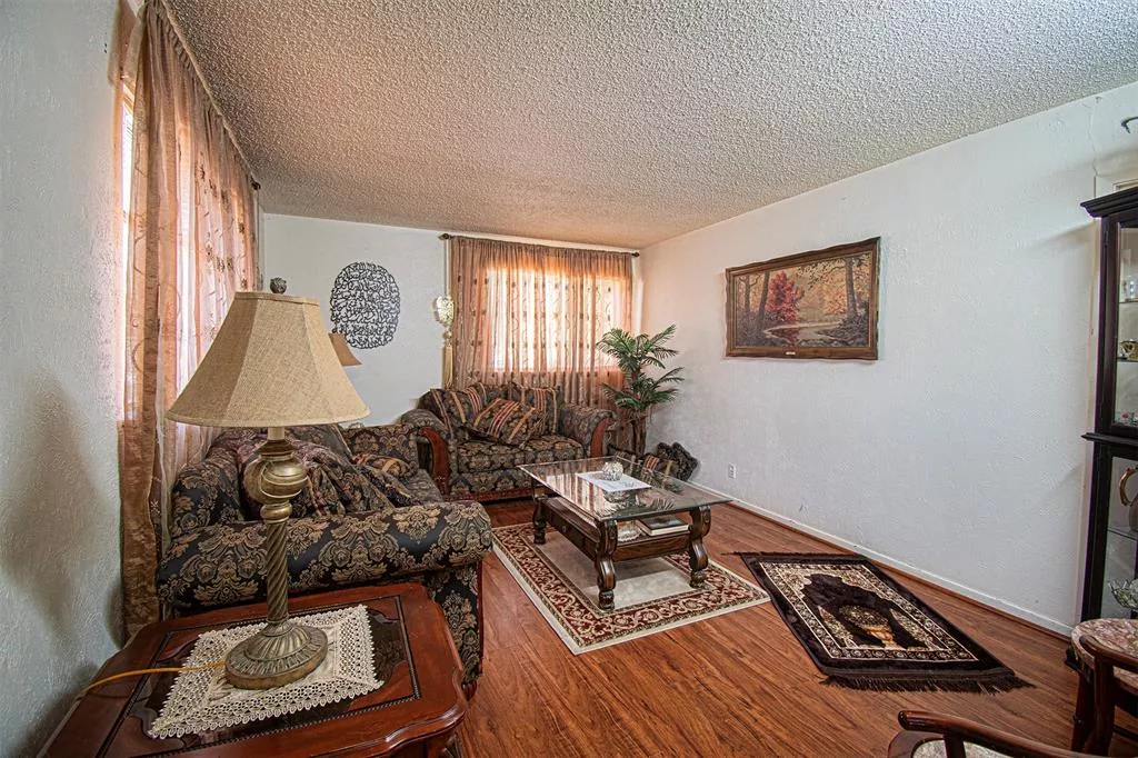 1918 W Northgate Drive, Irving, Texas 75062