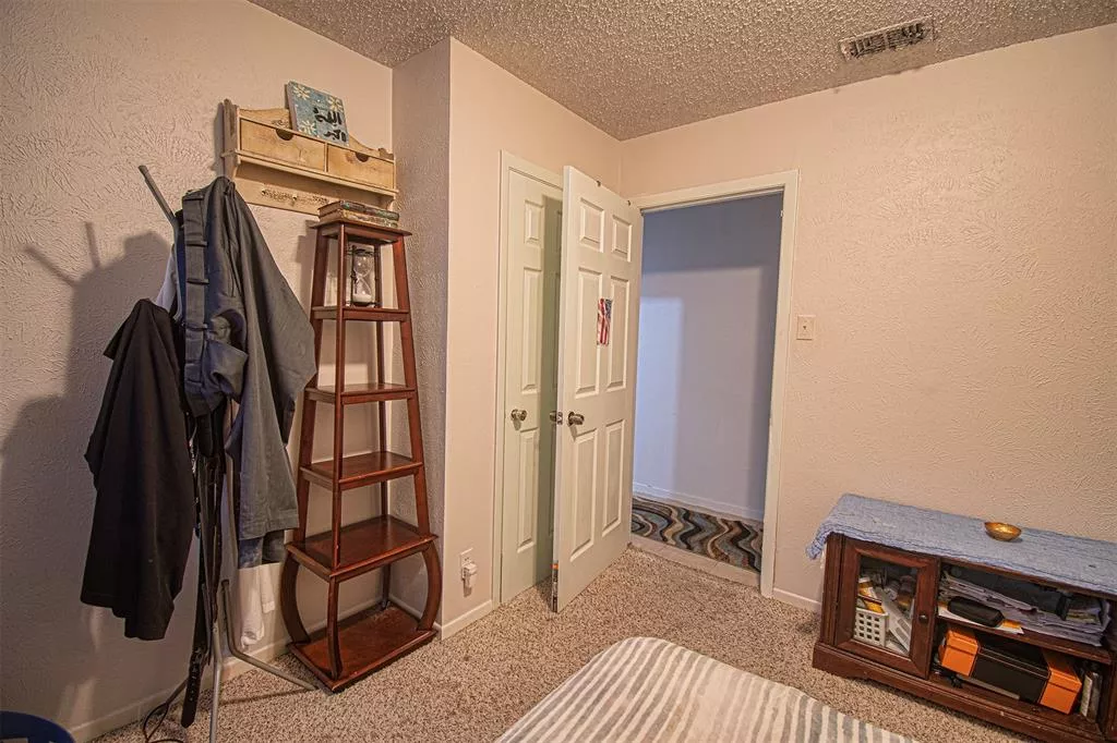 1918 W Northgate Drive, Irving, Texas 75062