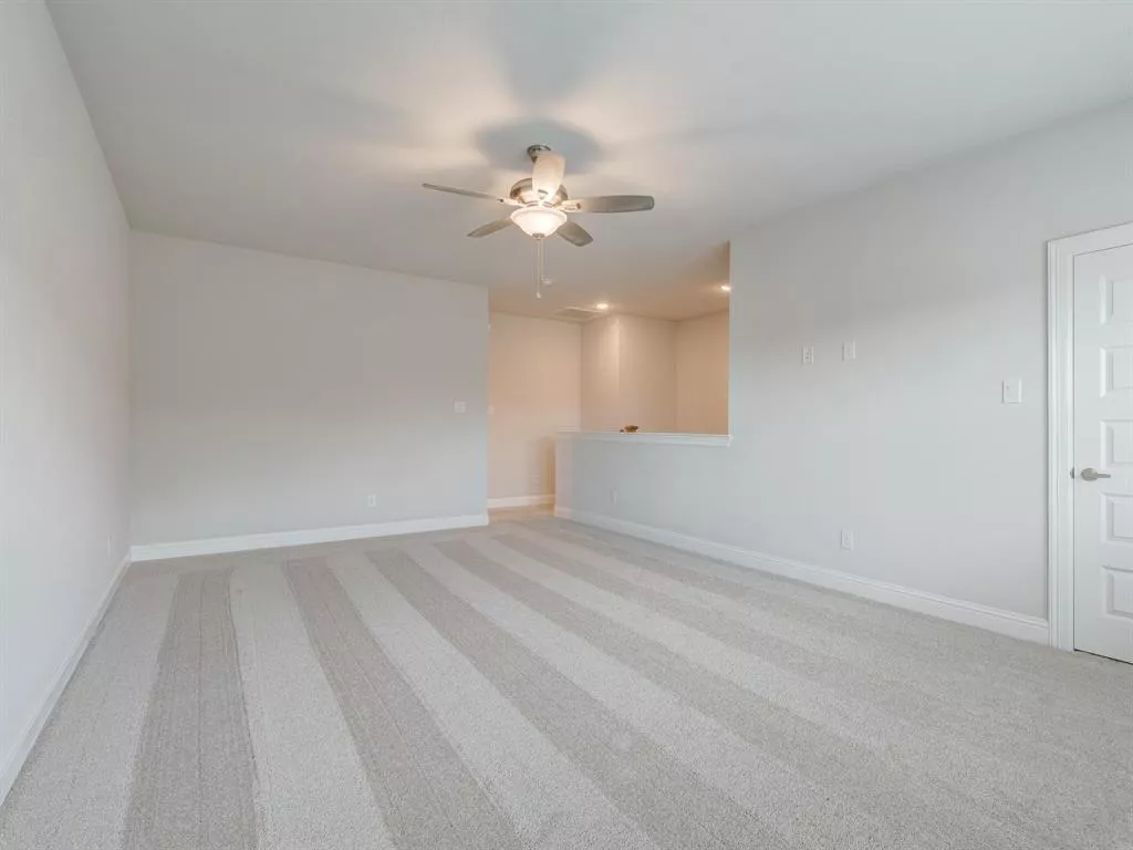 2541 Stadium View Drive, Fort Worth, Texas 76118