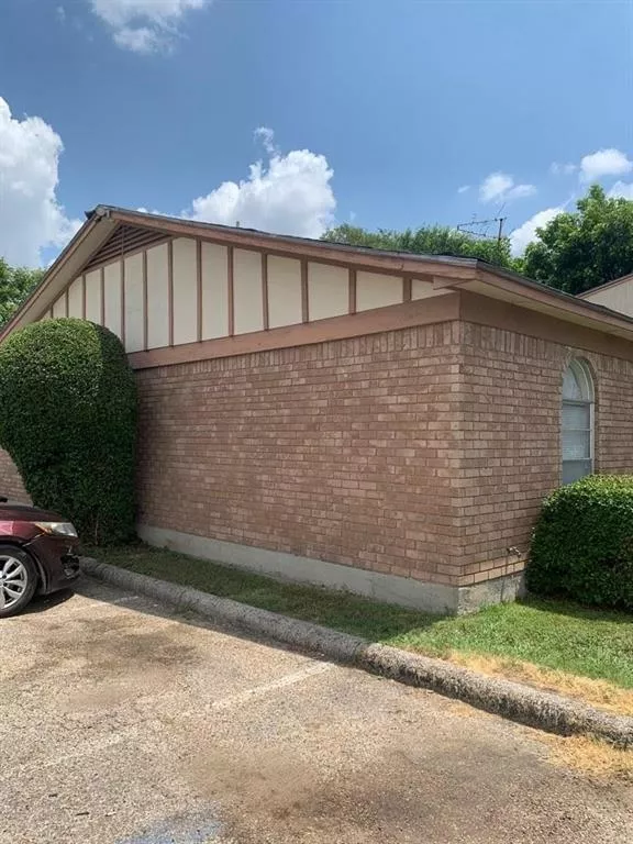 3001 Las Vegas Trail, Fort Worth, Texas 76116