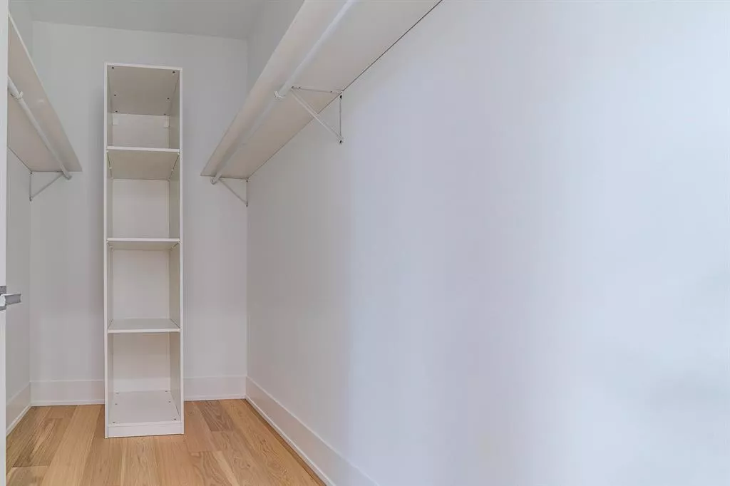 308 Oakpark Drive, Spicewood, Texas 78669