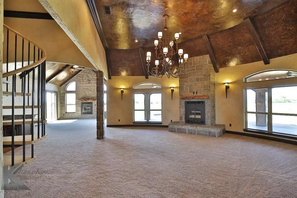 358 County Road 337 Tuscola, Texas 79562