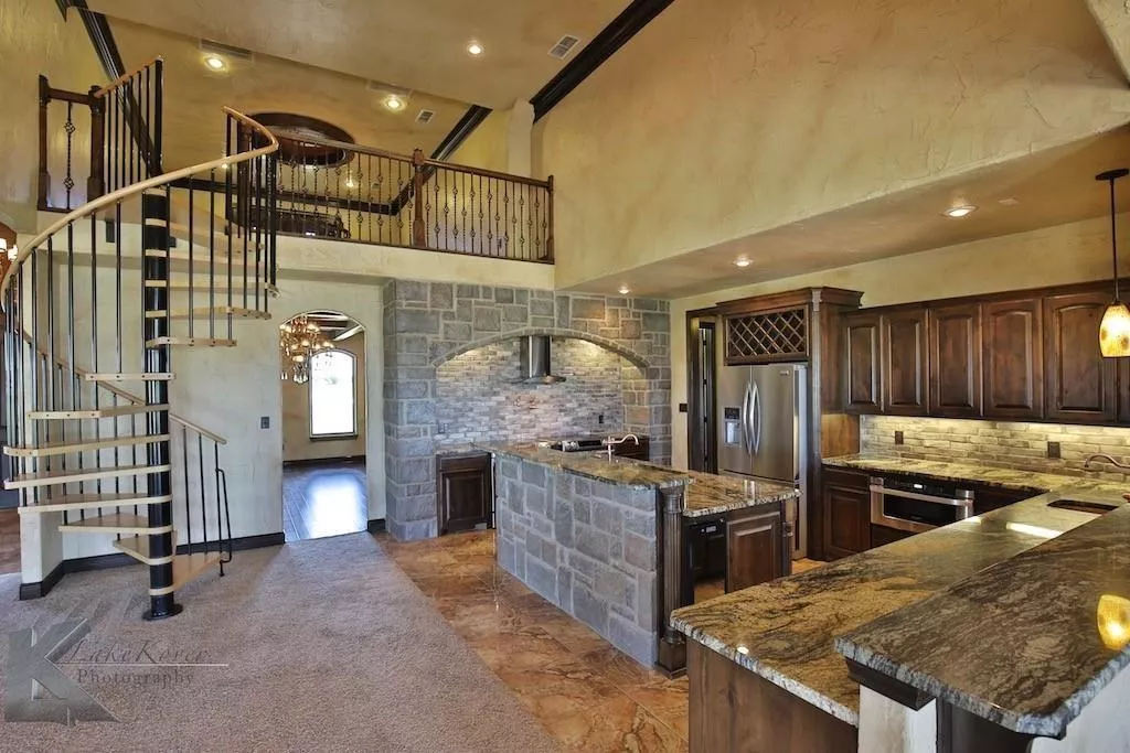 358 County Road 337 Tuscola, Texas 79562