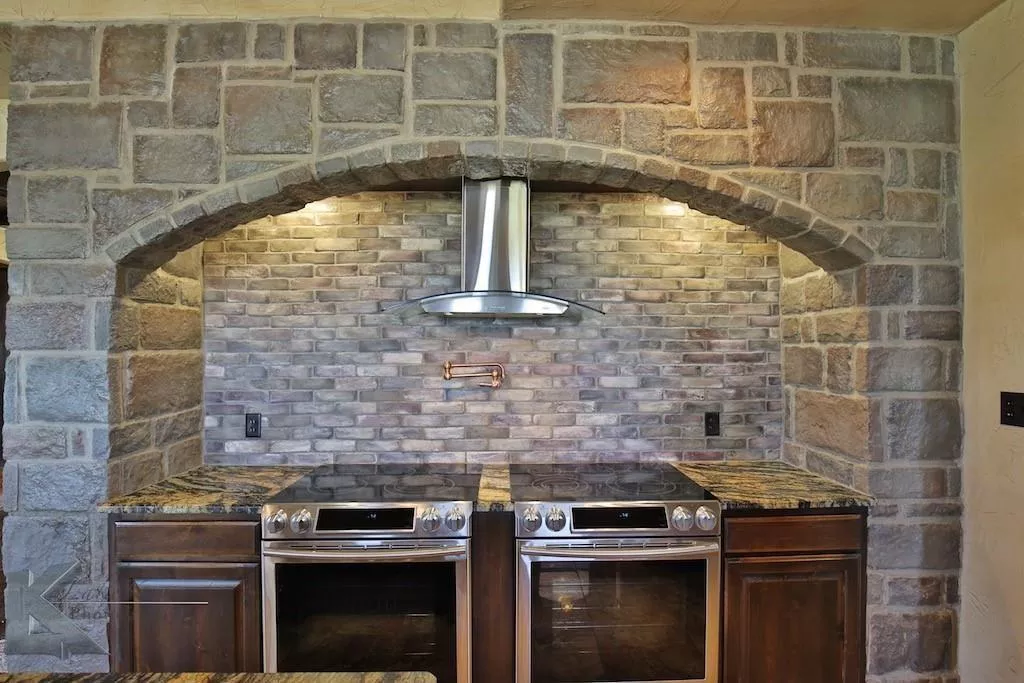 358 County Road 337 Tuscola, Texas 79562