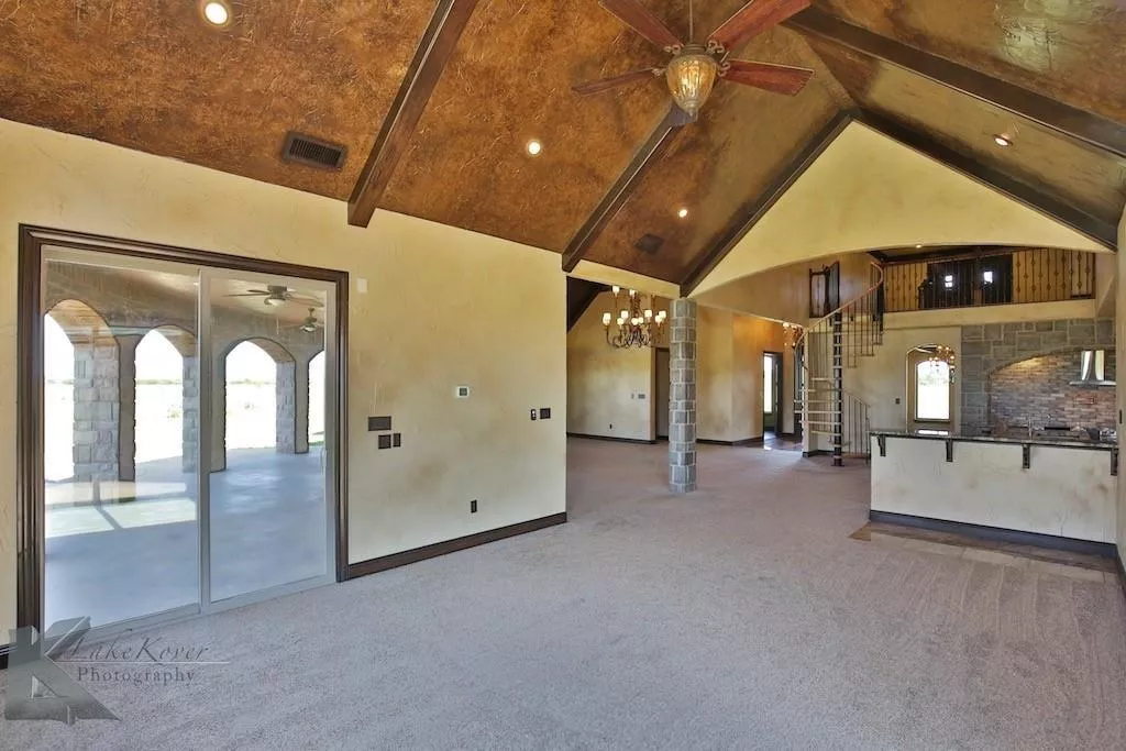 358 County Road 337 Tuscola, Texas 79562