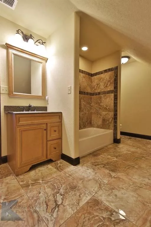 358 County Road 337 Tuscola, Texas 79562