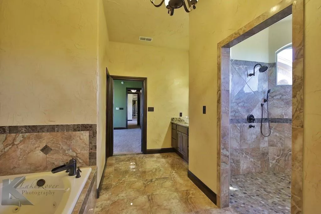 358 County Road 337 Tuscola, Texas 79562