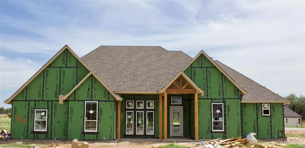 366 Wayward Spur, Springtown, Texas 76088